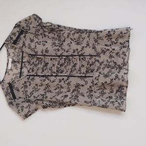 Grey Floral peplum short sleeve blouse with black lace details